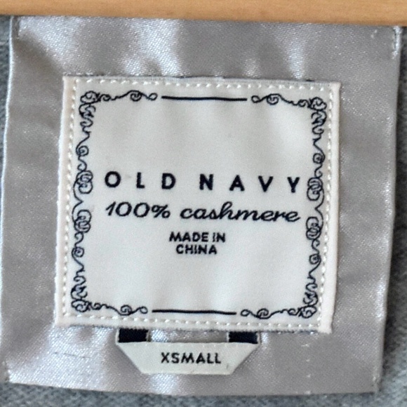 100% Cashmere Gray Sweater Size XS - Picture 2 of 6